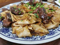 -壹阁胡羊焖饼(特色小吃街店)