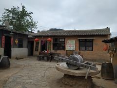-清风小镇闯关东影视基地