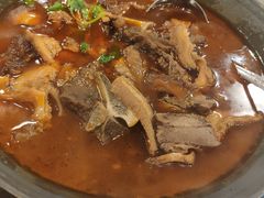-霄汉牛三鲜湖北砂锅菜(万松园2店)