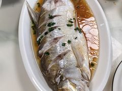 -七的湖·晚芳亭·阳澄湖农家菜·大闸蟹(莲花岛店)
