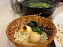 榴莲焗蛋-四海酒家生态粤菜