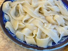 -维吾尔餐厅(宜山路店)