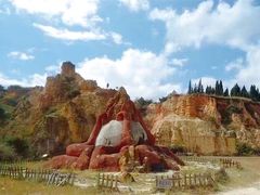 -彩色沙林风景区