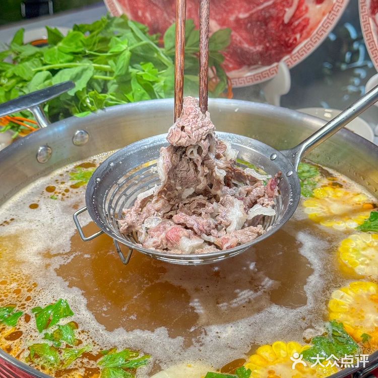 他们家的牛肉是秦川牛每天屠场送过来的