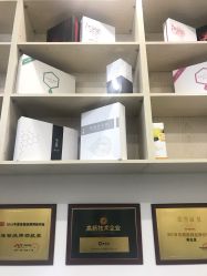 -黑奥秘脱发白发中心