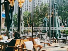 靠窗位-漫咖啡(沙龙汇店)