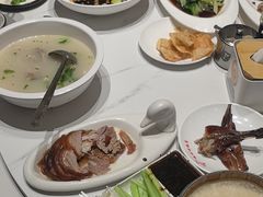 -梅利汴京烤鸭•开封豫菜地标店(东大街店)
