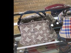 -Vivienne Westwood(上海来福士广场店)
