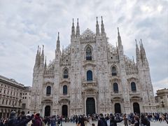 -文艺复兴百货(米兰大教堂广场店)