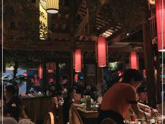 大堂-野山舂·贵州现舂酸汤火锅(鸿通城店)