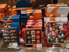 -VENCHI 闻绮(上海佛罗伦萨小镇店)