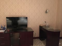 -山明水秀大饭店