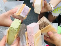 -詹爷爷乌节路街头冰淇淋