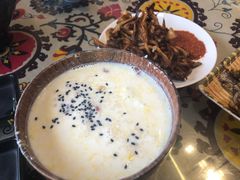 牛奶鸡蛋醪糟-勺子米线·云南传统小吃市集(四方街店)