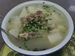 筒子骨萝卜汤-洪霞餐馆
