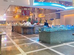 -小天鹅戴斯酒店鲸鲨百汇创作料理