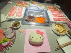 -海底捞火锅鲜切牛肉主题店(长寿路店)