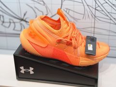 -UNDER ARMOUR(八达岭奥莱店)