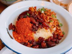 -包整·丝娃娃(一览甲秀楼风景店)