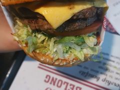 -The Habit Burger Grill 哈比特汉堡(复兴soho店)