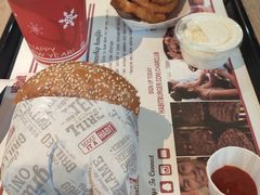 -The Habit Burger Grill 哈比特汉堡(复兴soho店)