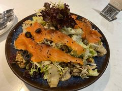 烟熏三文鱼杂菌沙拉-BE BRIGHT KITCHEN(正佳广场店)