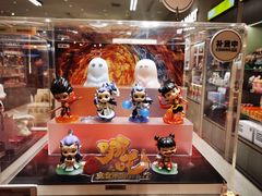 -泡泡玛特POPMART(黄岛新城吾悦店)