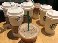 红茶拿铁-星巴克(广州南站A18检票口楼上)