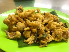 咸蛋黄鱿鱼-明记烧鱼美味店