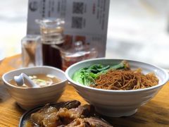 -小梁哥云吞面(黄贝岭店)