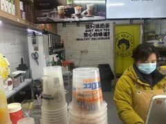 -张阿姨奶茶(崇明八一路店)