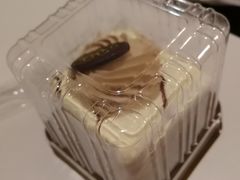 -红宝石·鲜奶小方·海派西点房(联洋店)