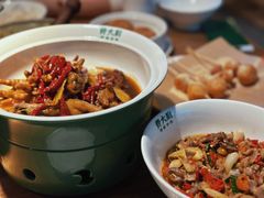 -费大厨辣椒炒肉(万家丽一店)