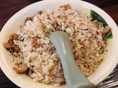 炸辣椒肥肠炒饭-刘师父老汉口江湖菜(蔡锷路店)