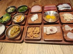 -银米·云南传统过桥米线(双廊黑金冠店)