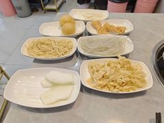 -光头药膳鸡(莱茵小镇店)