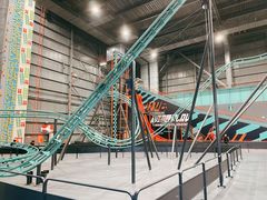 -极限PLAY运动娱乐新世界·团建派对潮玩休闲馆·室内蹦极高空游乐园