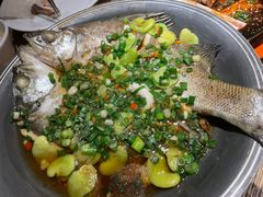 瓣香鲈鱼-蜜桃餐厅·伴山(湖滨商业街店)