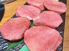 厚切牛舌-炼火烤肉店