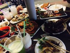 -东海岸人工湖美食村