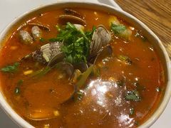 -何记花甲(海岸城旗舰店)