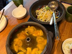 -云海肴·汽锅鸡·云南菜(天山百盛优客店)