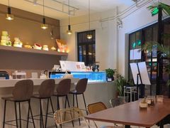 -Fridi Patisserie Cafe