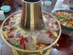 -撒拉人家.酸菜牦牛肉火锅