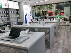 -荣耀授权专卖店(黄浦浙江中路店)