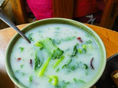 米汤苦菜-源一咖啡馆(麒麟巷步行街店)