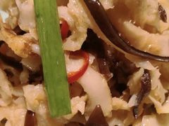芥末贝裙-辣尚瘾·烤鱼·新川菜(交大直营店)