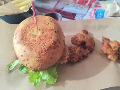 招牌秘制鸡腿堡-必胜客(白石桥店)
