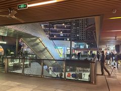 -瑞虹新天地月亮湾