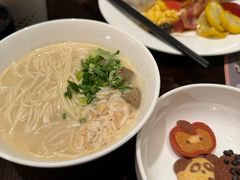 -国际青年会议酒店